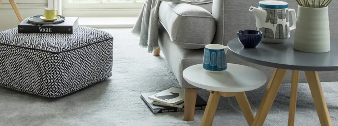 Fitted carpet in a furnished living room